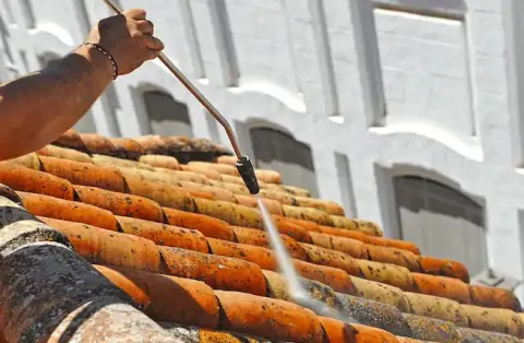 Nettoyage de toitures - Vitot